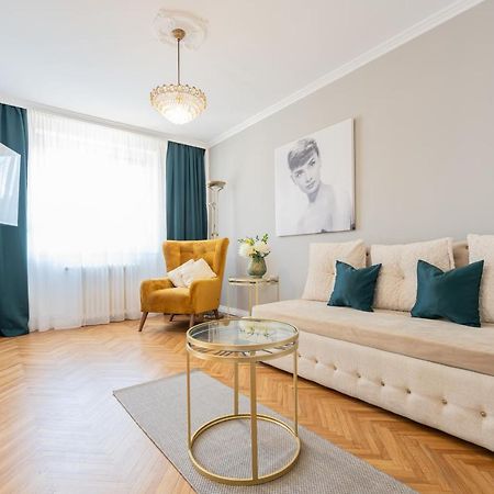 Apartmán Haga Flat Oradea Exteriér fotografie