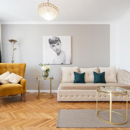 Apartmán Haga Flat Oradea Exteriér fotografie