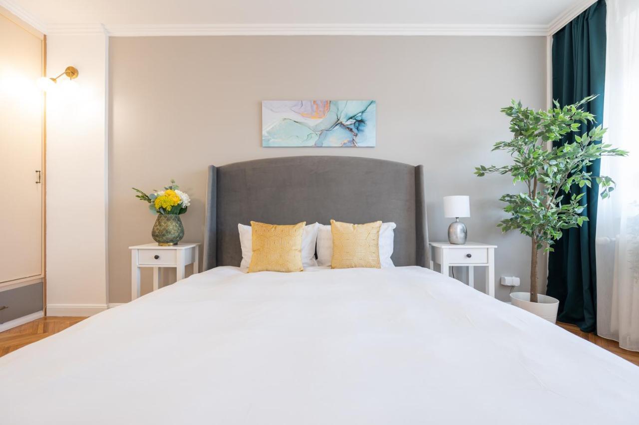 Apartmán Haga Flat Oradea Exteriér fotografie