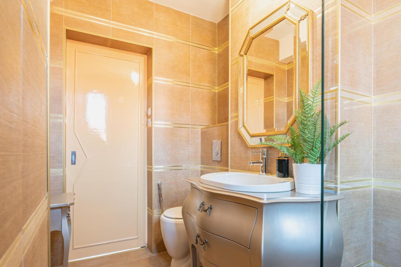 Apartmán Haga Flat Oradea Exteriér fotografie