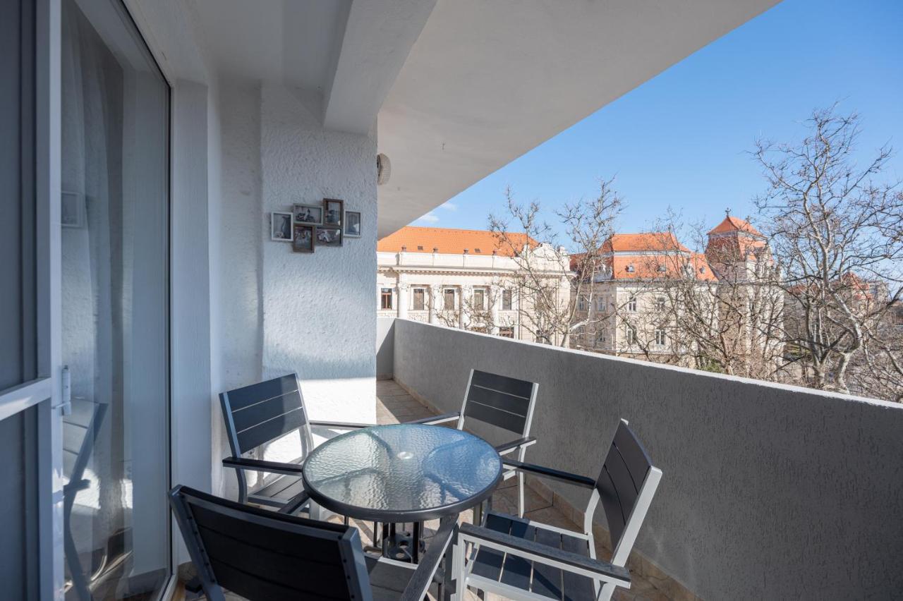 Apartmán Haga Flat Oradea Exteriér fotografie
